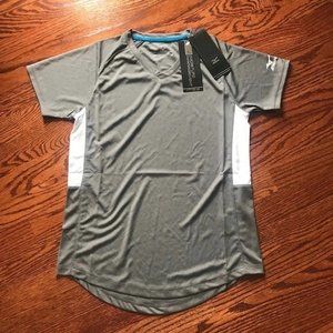 YOUTH GIRLS MIZUNO PERFORMANCE GRAY V-NECK T-SHIRT Sz. L NWT